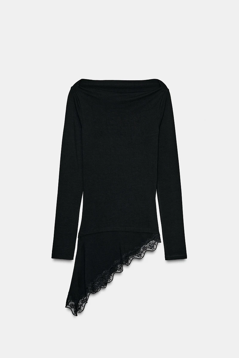 ASYMMETRIC HEM LACE T-SHIRT