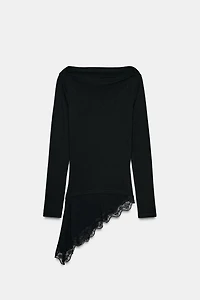 ASYMMETRIC HEM LACE T-SHIRT