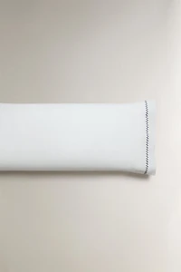 TAIE D’OREILLER BRODERIE BORDURE
