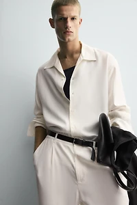 PANTALON COUPE DÉCONTRACTÉE PLIS