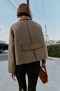 MANTEAU COURT AVEC LAINE