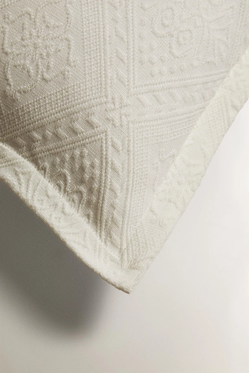 GEOMETRIC PATTERN THROW PILLOW COVER