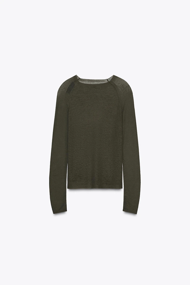 EXTRA-FINE KNIT TOP