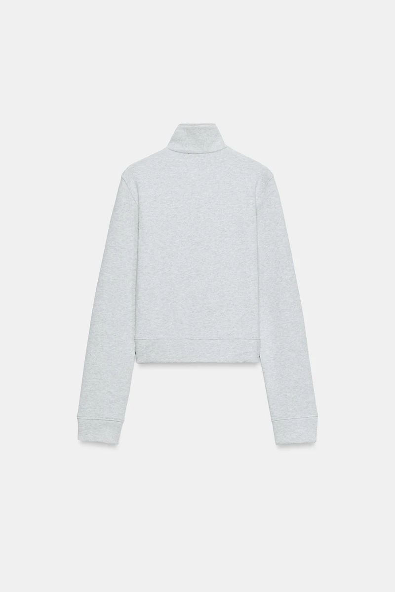 BUTTON ZIP SWEATSHIRT