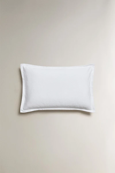 EMBOSSED THROW PILLOW COVER