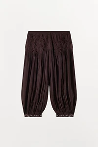 PLEATED CROCHET BLOOMER PANTS
