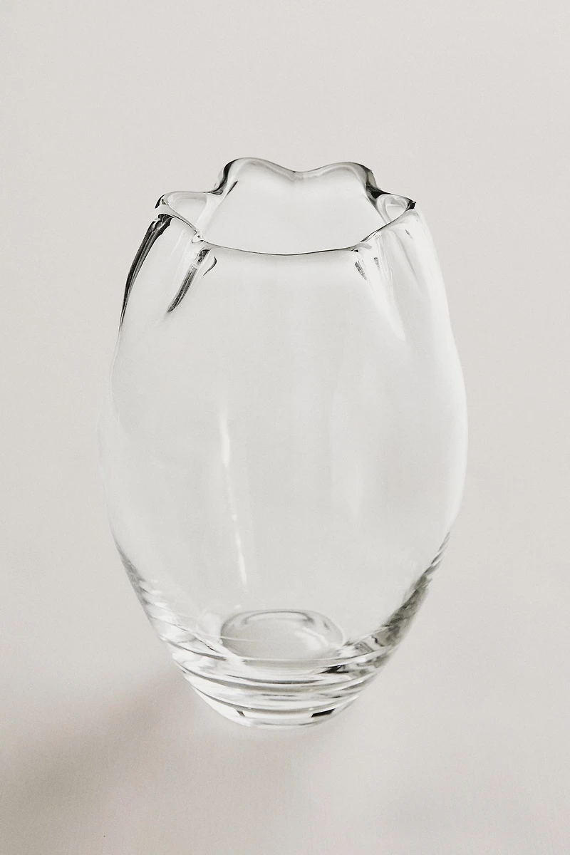 VASE ONDULÉ