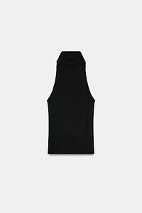 HIGH NECK SLEEVELESS TOP