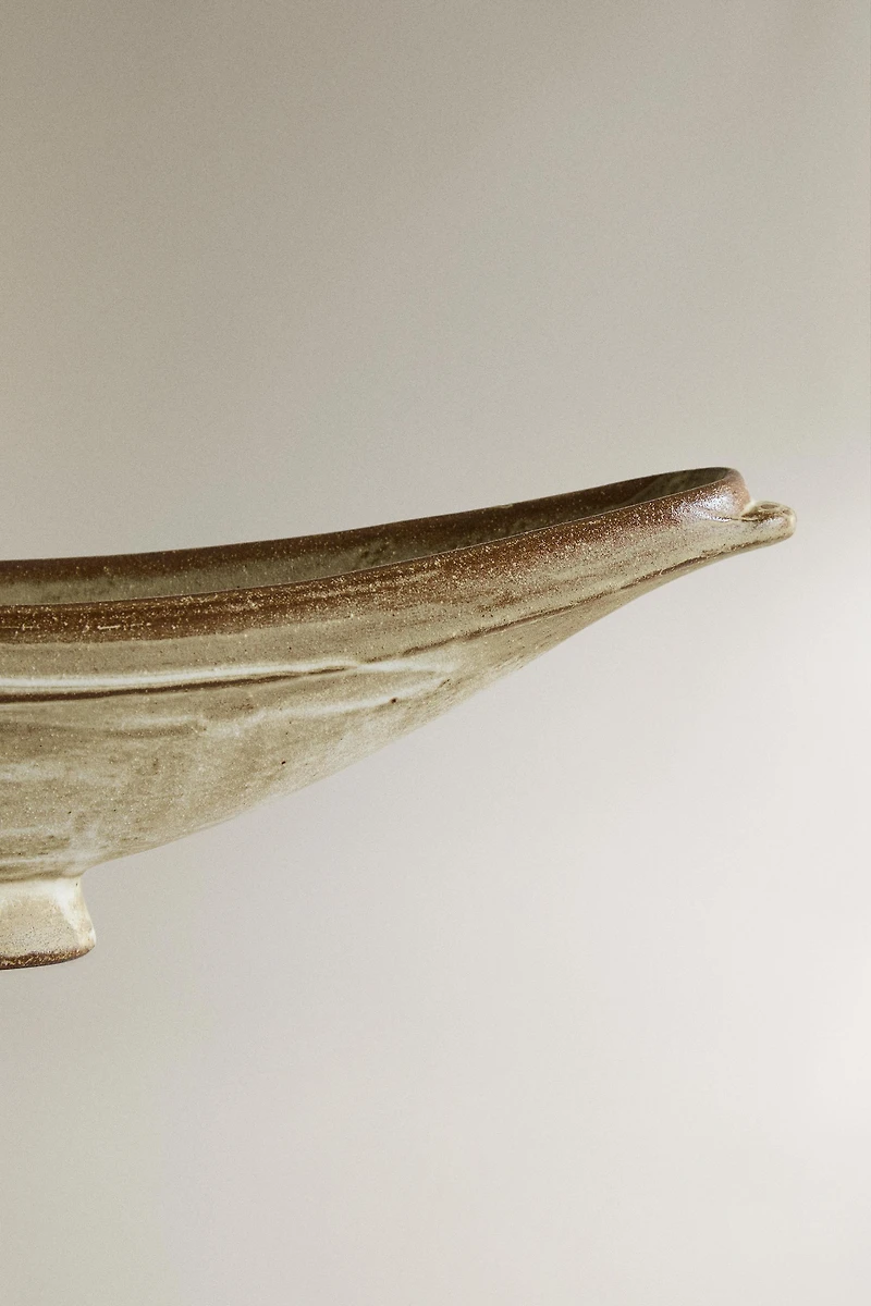 DECORATIVE CERAMIC BOWL