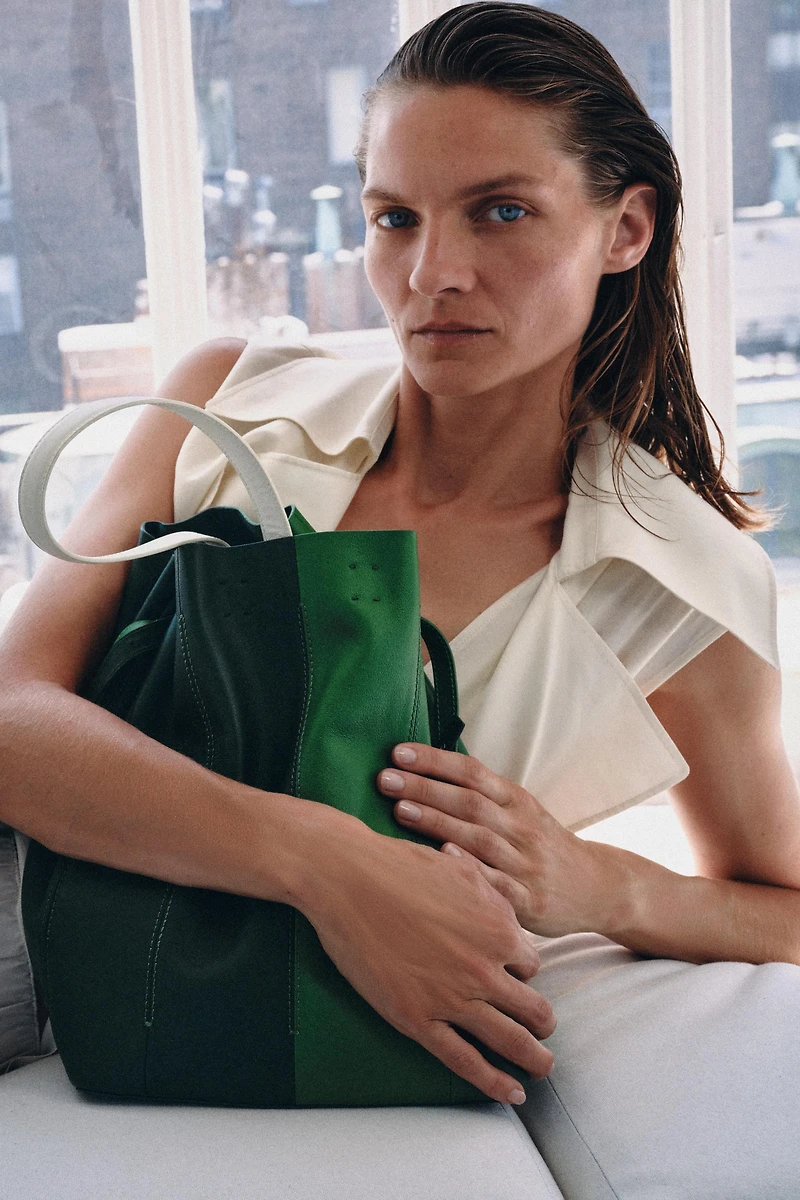 LARGE COLORBLOCK LEATHER BAG