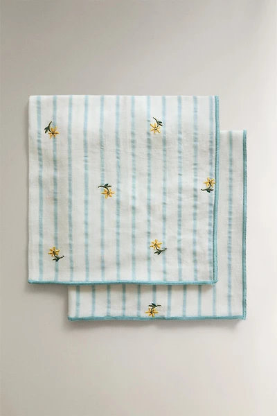 STRIPED EMBROIDERED FLORAL NAPKINS (SET OF 2)