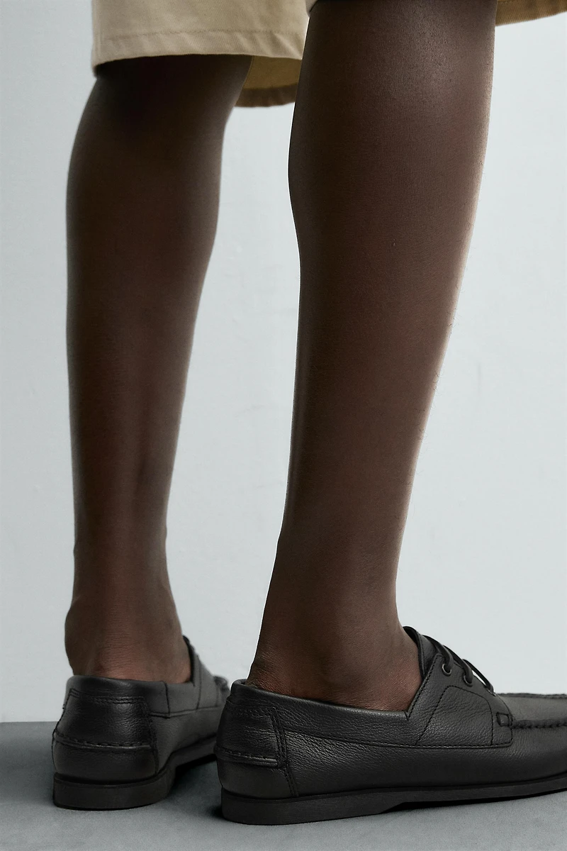 LEATHER DECK SHOES