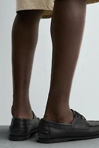 LEATHER DECK SHOES
