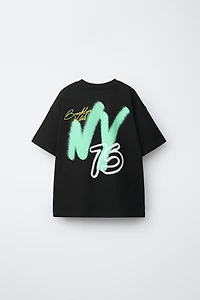 T-SHIRT À IMPRIMÉ GRAFFITIS