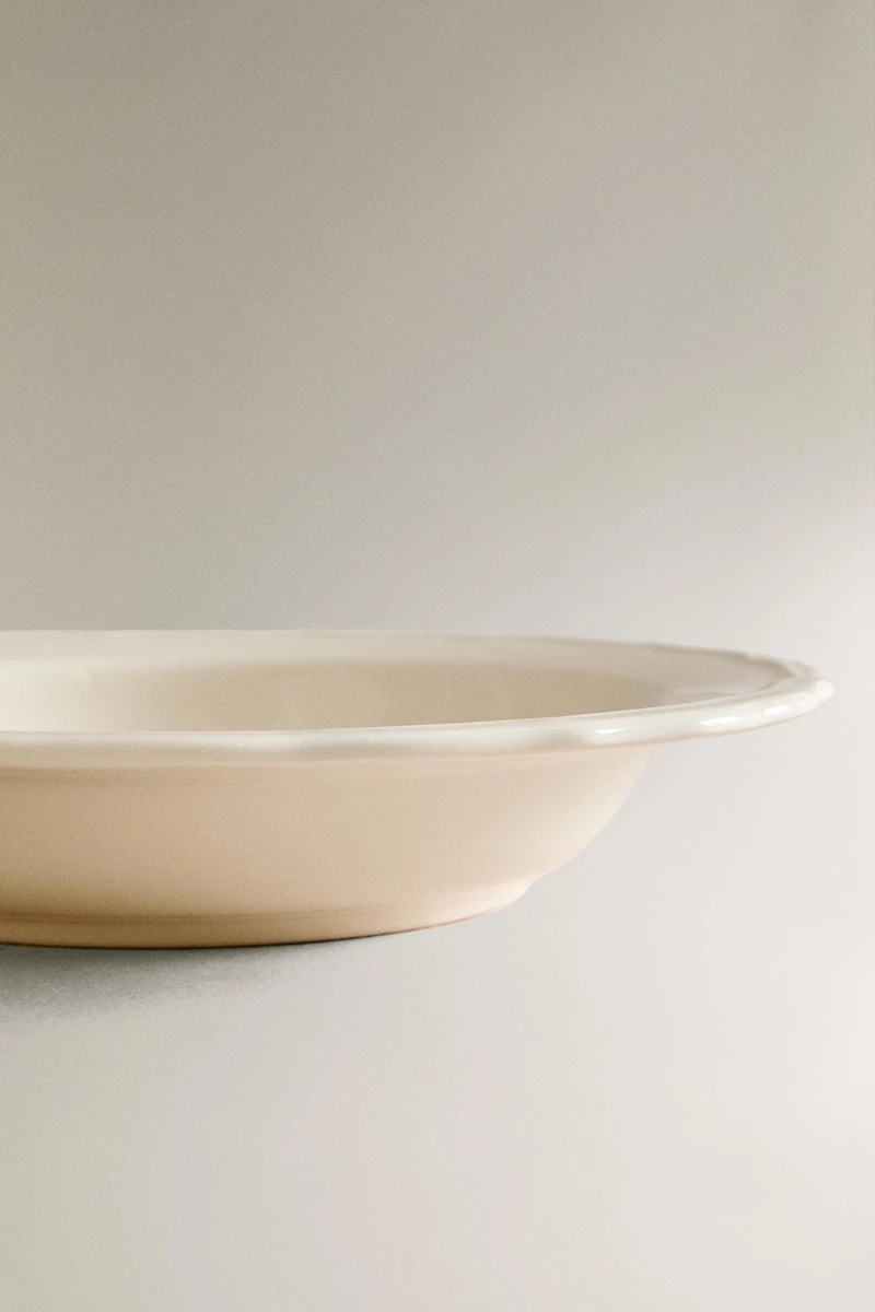 ASSIETTE CREUSE FAÏENCE BORD RELIEF