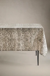 BLENDED FLORAL PRINT TABLECLOTH