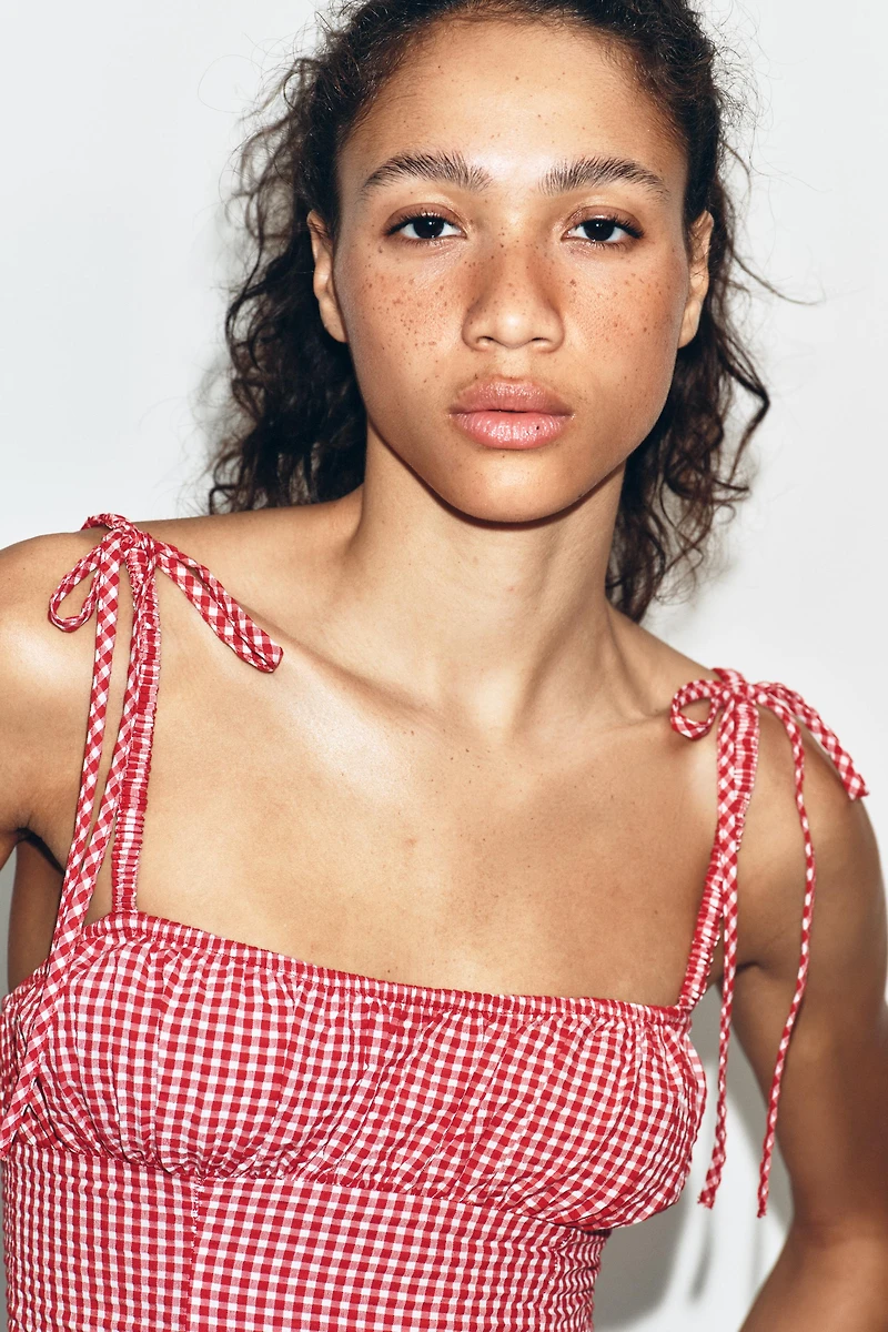 GINGHAM RUCHED TOP