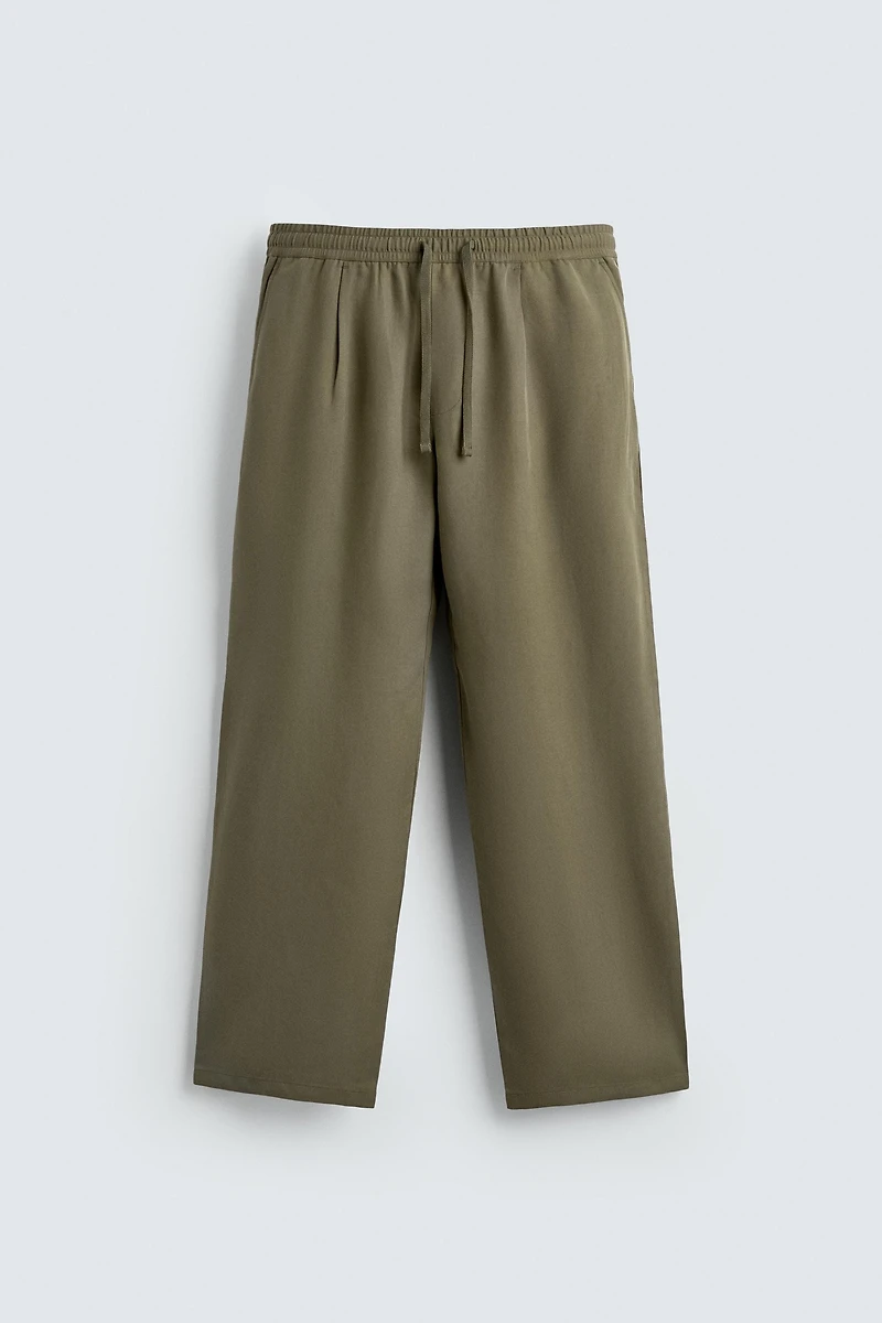 RELAXED FIT FLOWY PANTS