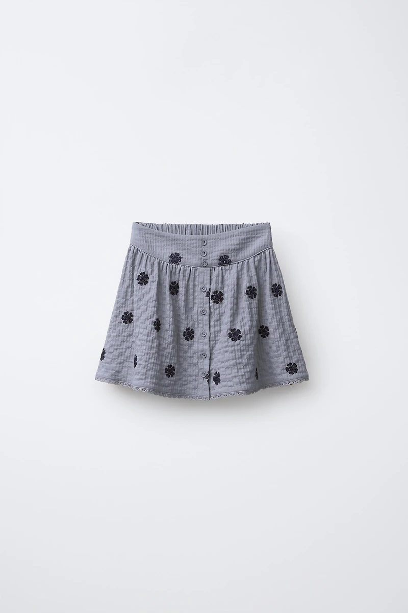 EMBROIDERED TEXTURED SKIRT