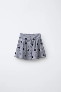EMBROIDERED TEXTURED SKIRT