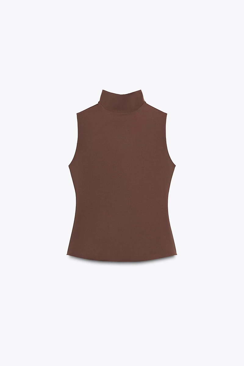 HAUT EN POLYAMIDE À COL CHEMINÉE