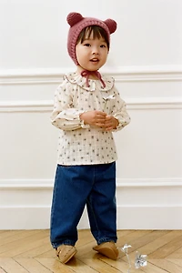 BONNET EN MAILLE AVEC PETITES OREILLES