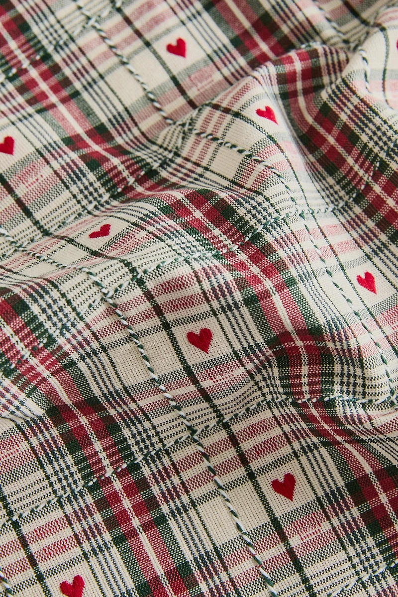 DYED THREAD CHRISTMAS HEART TABLE RUNNER