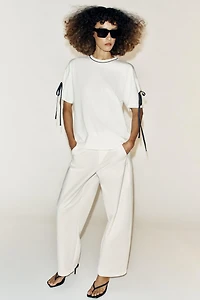 CONTRAST TRIM T-SHIRT