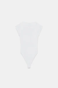 BODY DÉCOLLETÉ ARRONDİ