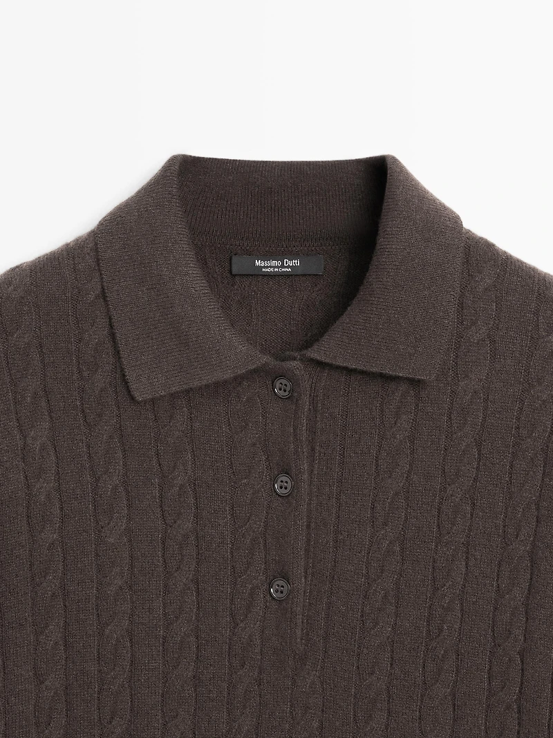 Polo en maille tressée à manches courtes