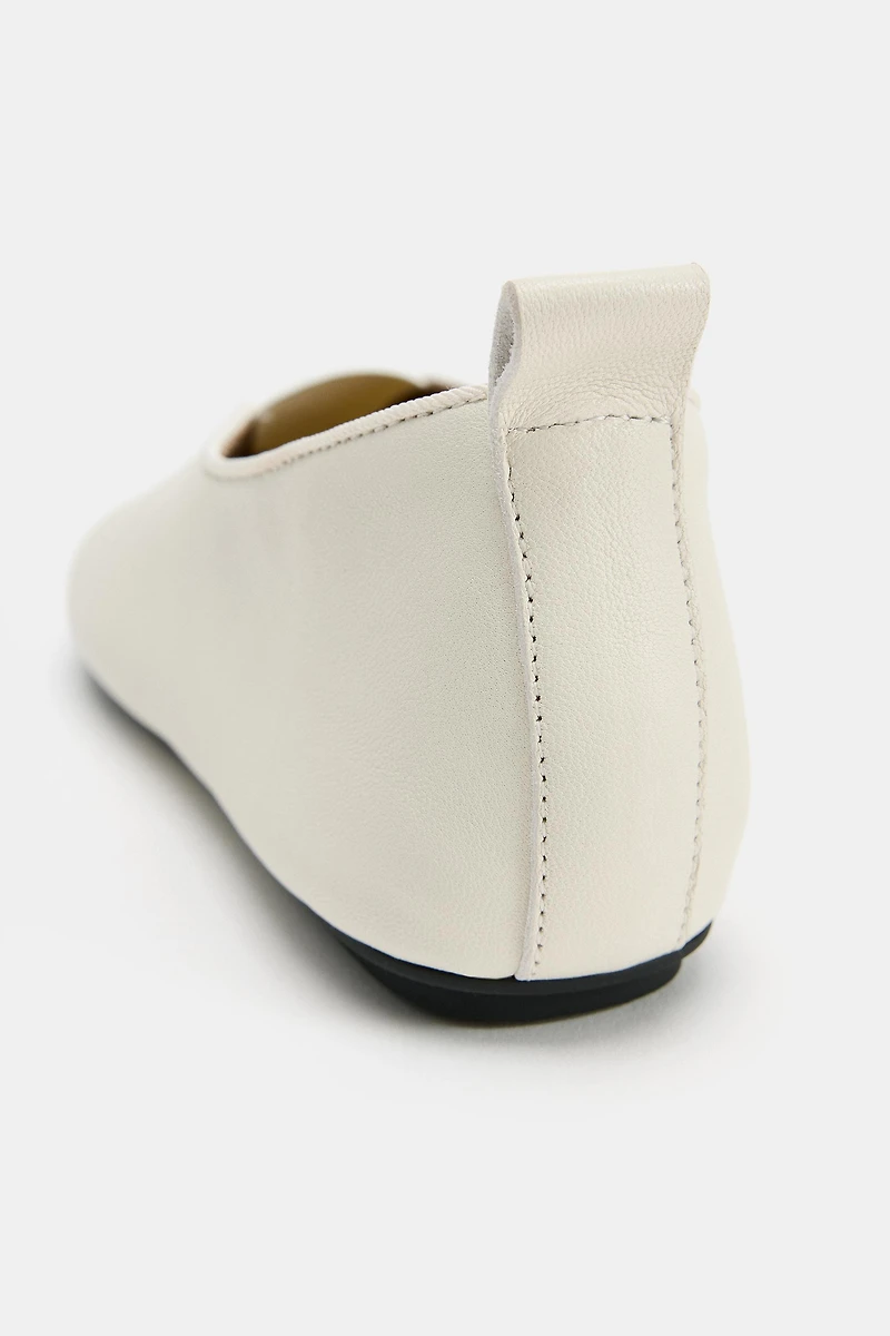 SOFT LEATHER FLATS