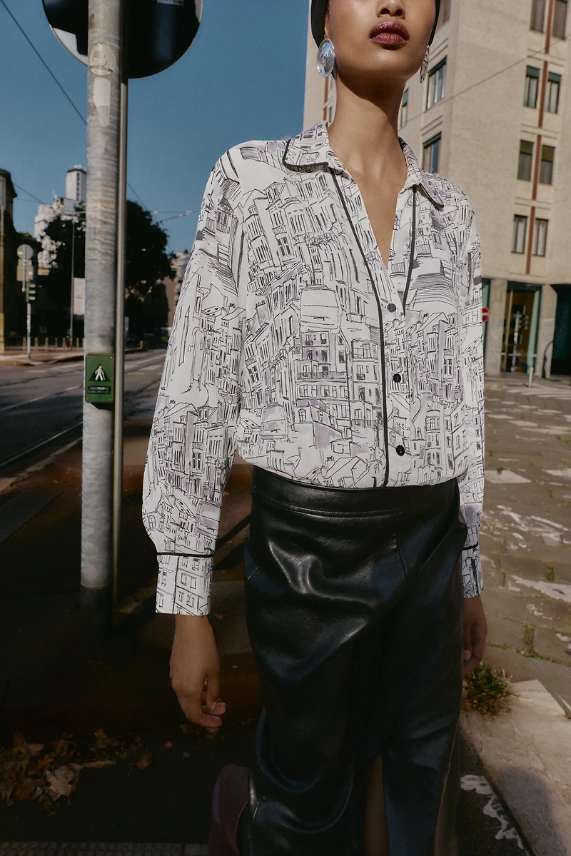 PRINTED BLOUSE WITH TRIM