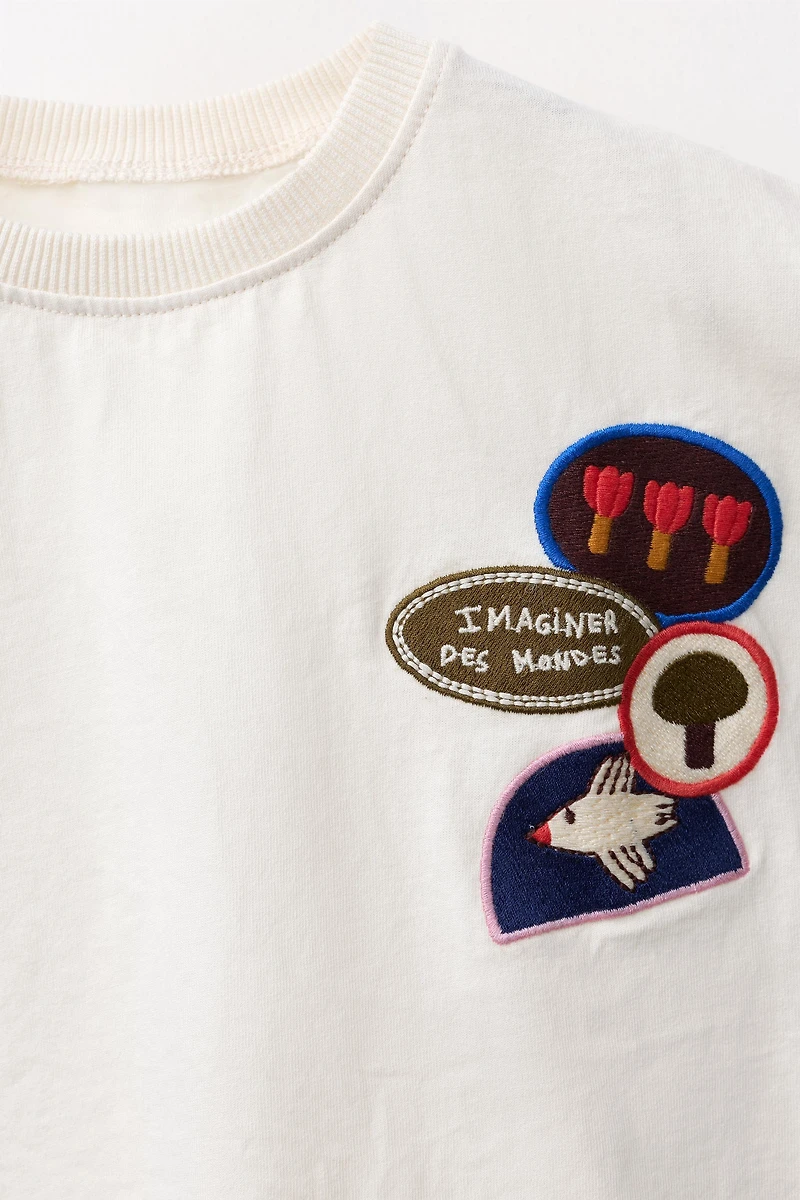 EMBROIDERED T-SHIRT