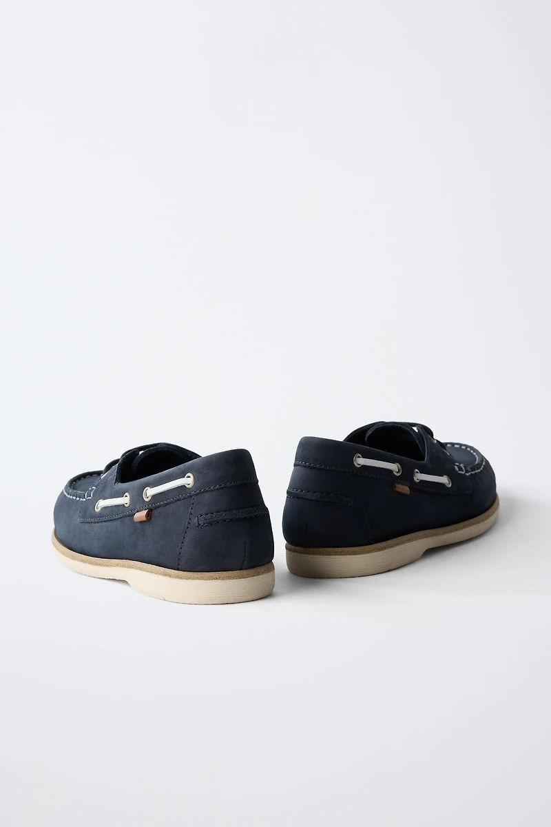 CHAUSSURES BATEAU EN CUIR