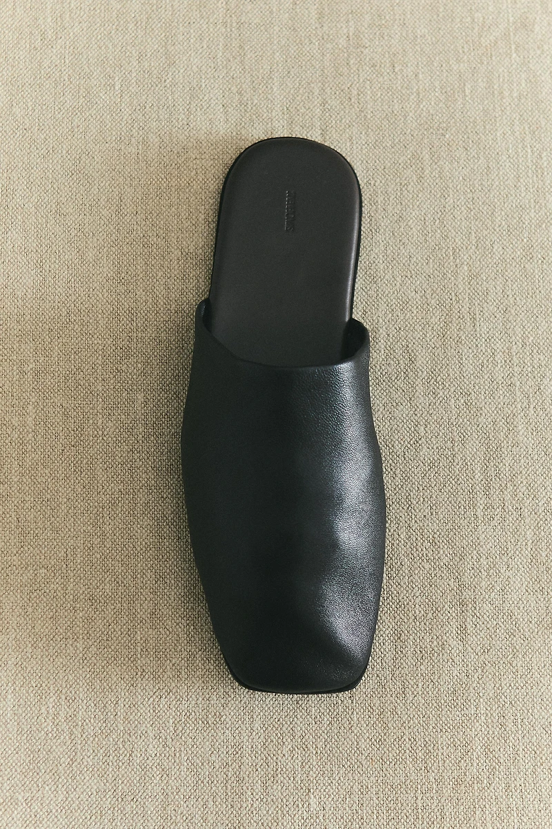 LEATHER MULE SLIPPERS