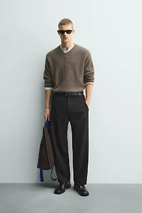 RELAXED FIT PLEATED PANTS