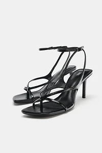 SANDALES EN CUIR À TALONS