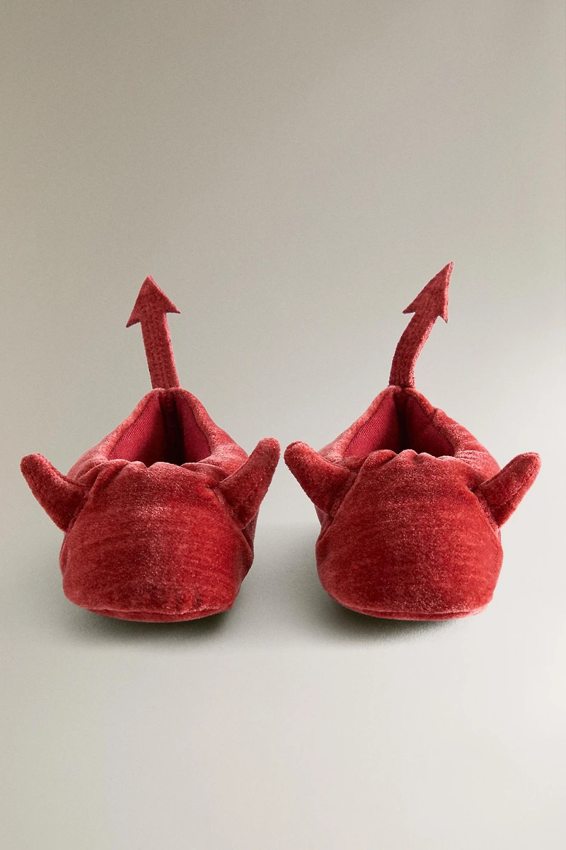 CHAUSSON DIABLE VELOURS