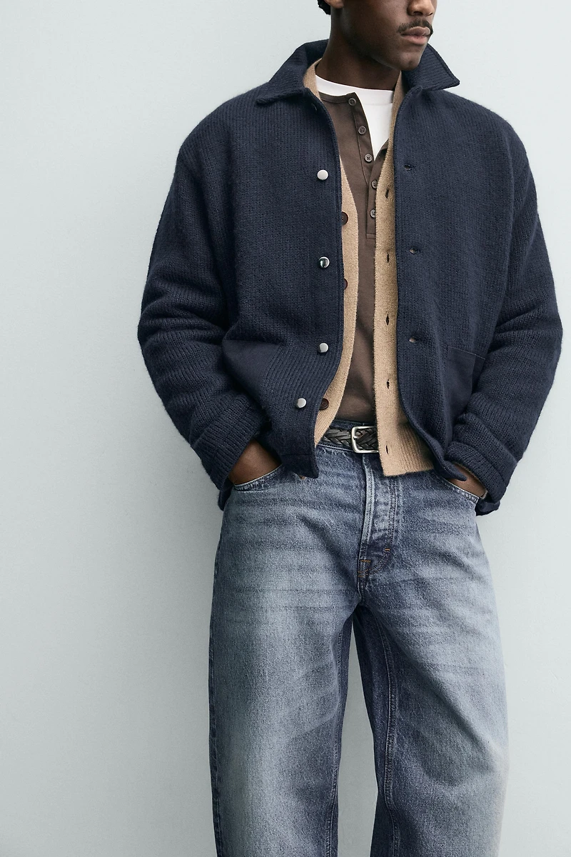 TEXTURED POCKET CARDIGAN