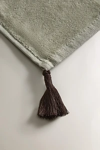 SET OF VELOUR FACE TOWELS WITH TASSELS (SET OF 3)
