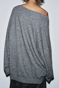 PULL OVERSIZE AVEC LAINE