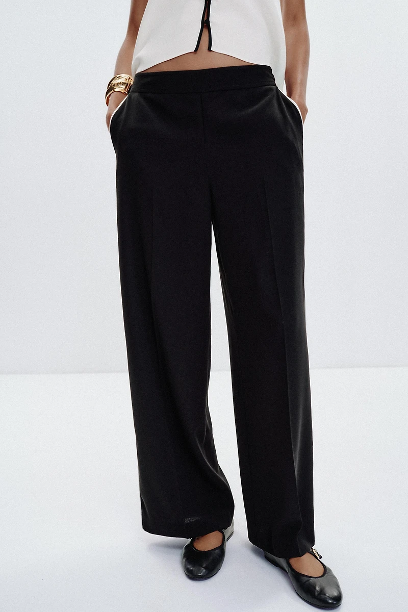 CONTRAST PIPED PANTS