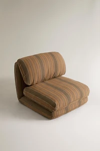 STRIPED FOLDABLE LOUNGE CHAIR