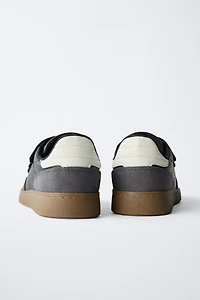 STRAP SNEAKERS