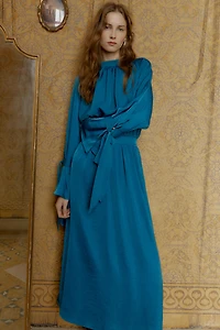 ROBE MIDI SATINÉE À LACETS