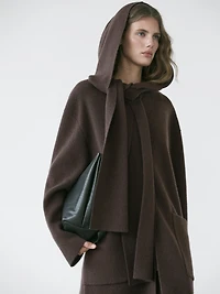 Veste longue à capuche écharpe