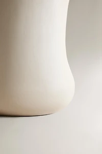 PAPIER-MÂCHÉ SIDE TABLE