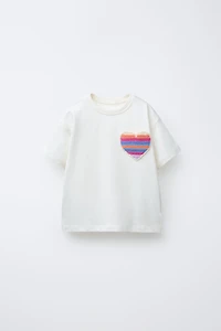 CROCHET HEART POCKET T-SHIRT