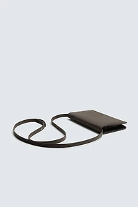 PORTEFEUILLE OVERSIZE EN CUIR