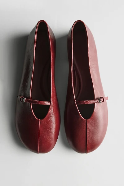 Leather ballet flats with buckle